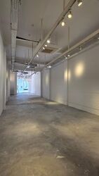 Beach Road (D7), Retail #555847831